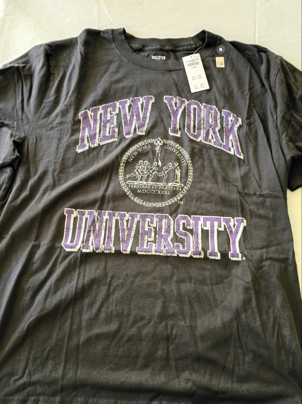 New York University T-shirt Hollister New With Tags XL